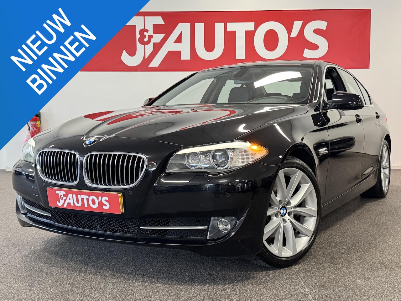 BMW 5-serie - 528i High Executive NAVIGATIE/CAMERA, ECC AIRCO, CRUISE, LEER - AutoWereld.nl