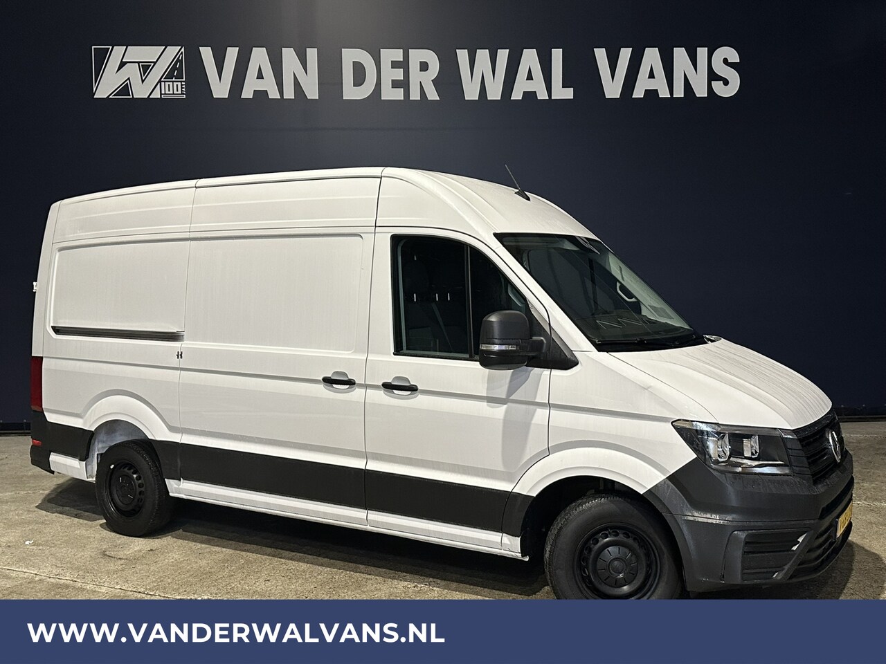 Volkswagen Crafter - 2.0 TDI 140pk **BPM VRIJ voor de Ondernemer** L3H3 L2H2 Euro6 Airco | Camera | Apple carpl - AutoWereld.nl