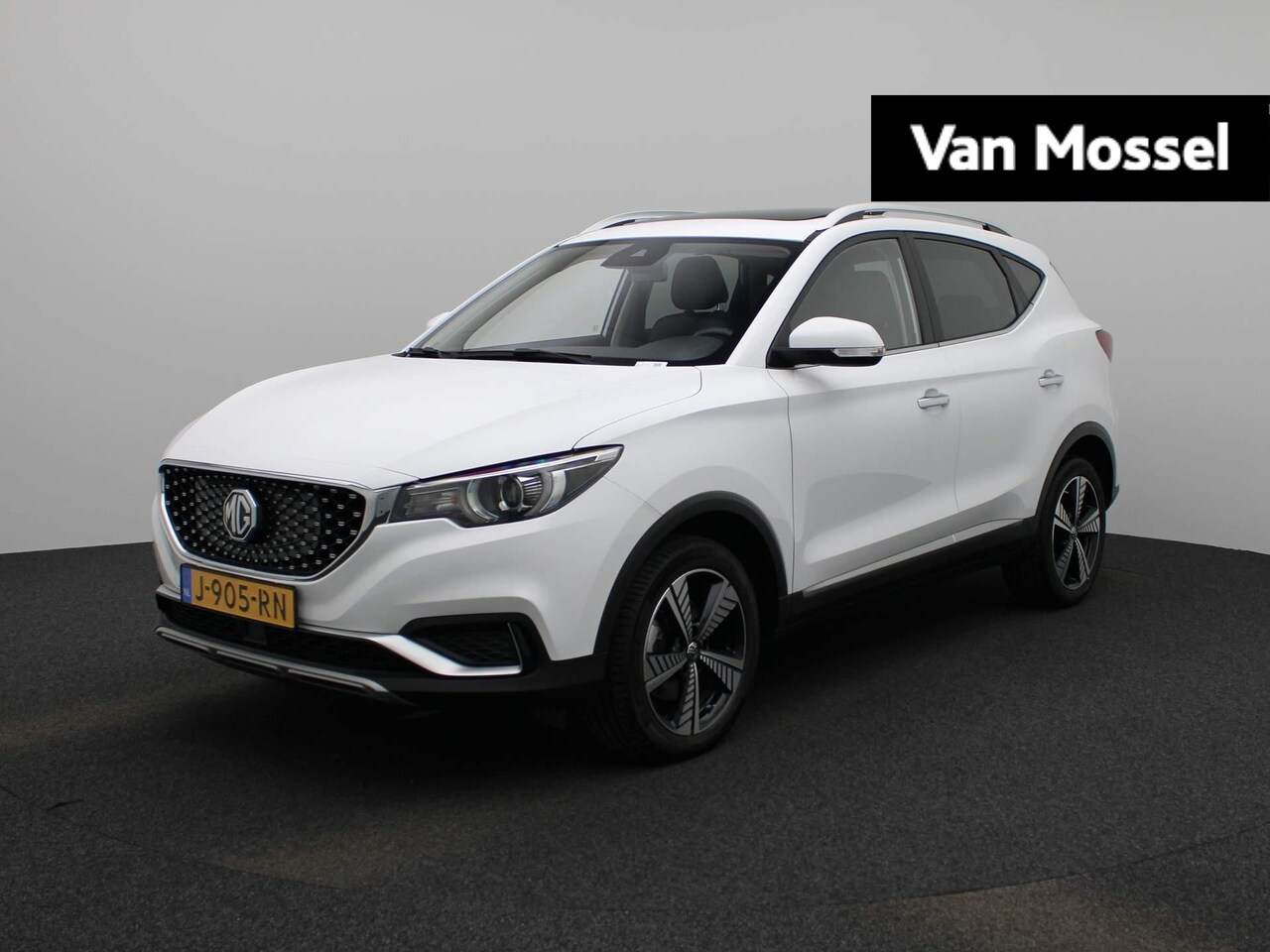 MG ZS - EV Luxury 45 kWh | Leder | Navi | Airco | Schuifdak | LMV | PDC | - AutoWereld.nl