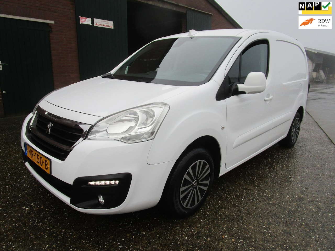 Peugeot Partner - 120 1.6 HDi 90 L1 Première airco navi camera - AutoWereld.nl