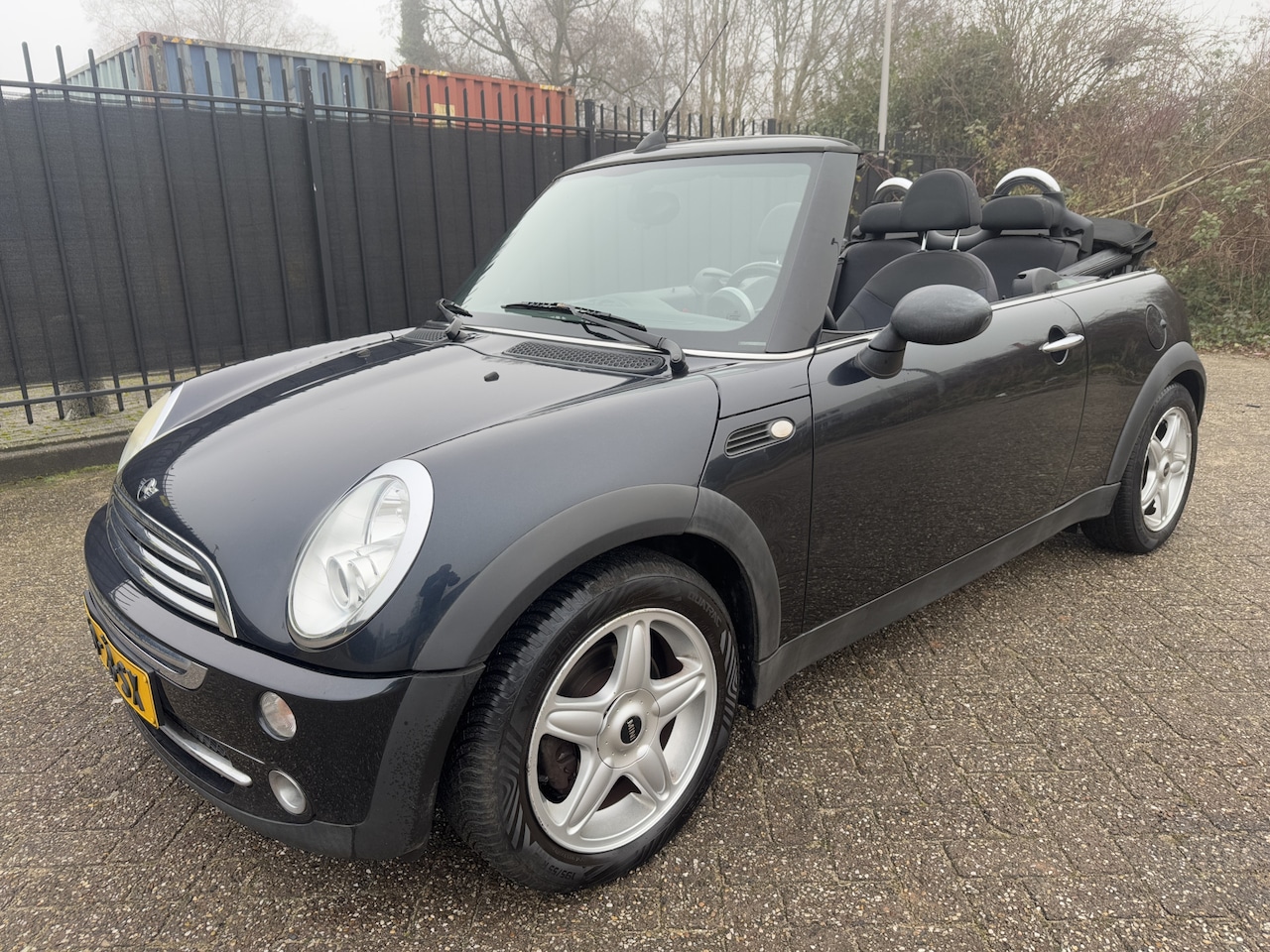 MINI Cabrio - Mini 1.6 One Pepper Cruise/AC/LMV/PDC - AutoWereld.nl