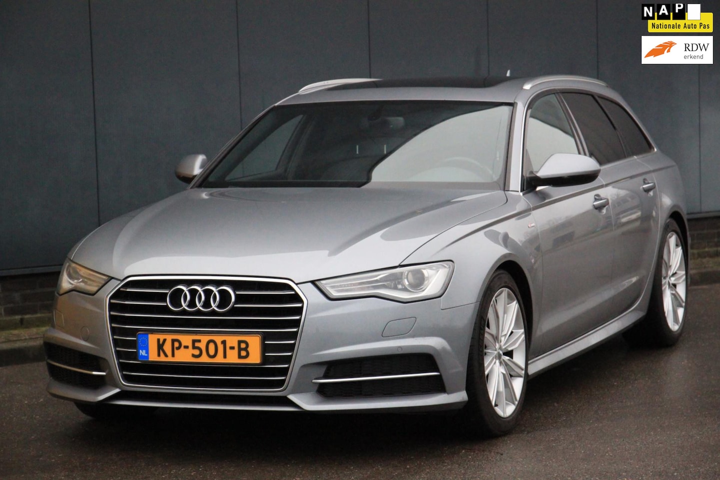 Audi A6 Avant - 2.0 TDI ultra Premium Edition 2x S-line/Panorama-Elek,Dak/Camera/Xenon/Leer/Parkeersensor - AutoWereld.nl