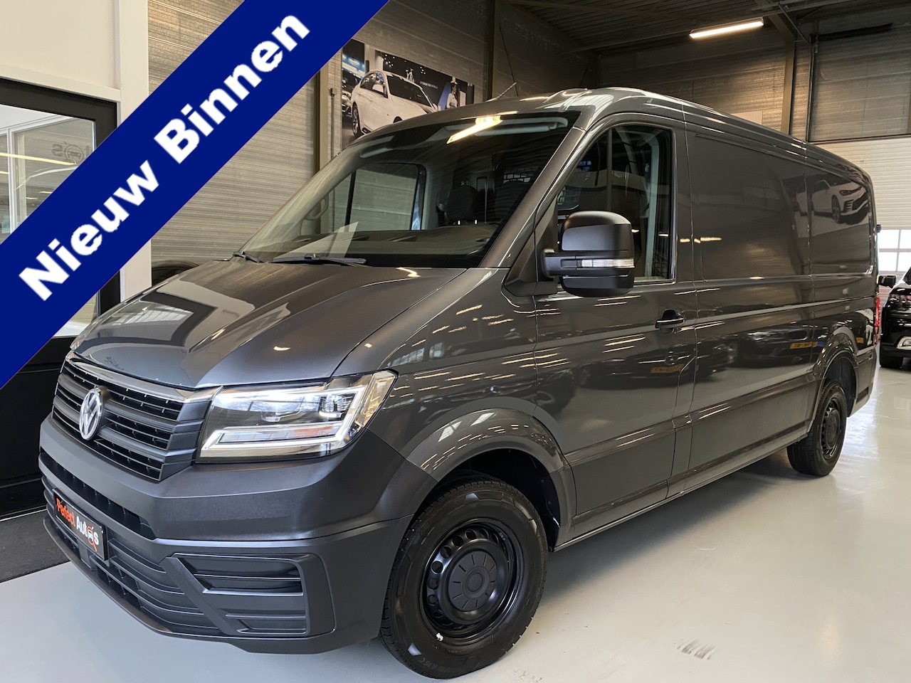 Volkswagen Crafter - 30 2.0 TDI L3H2 Trendline Camera, Trekhaak, Led koplampen - AutoWereld.nl