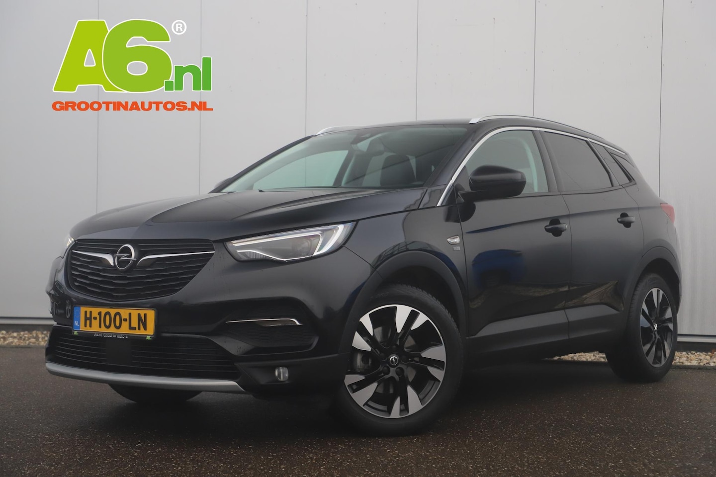 Opel Grandland X - 1.2 Turbo Innovation 131PK Trekhaak Navigatie Carplay Android Camera Clima Cruise 18 inch - AutoWereld.nl