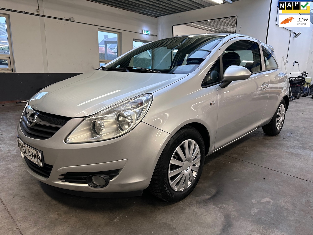 Opel Corsa - 1.2-16V Enjoy 1.2-16V Enjoy Nieuwe APK - AutoWereld.nl