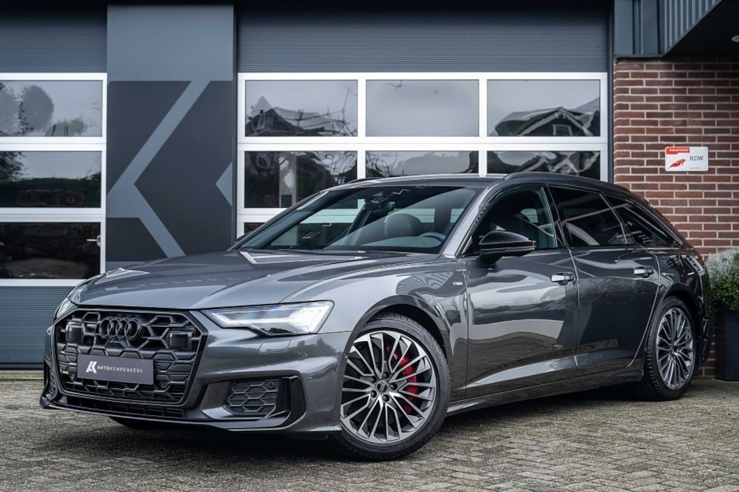 Audi A6 Avant - 55 TFSI e Quattro 367PK | S-Line | HD-Matrix | Trekhaak | Virtual | ACC | Camera | 19 Inch - AutoWereld.nl