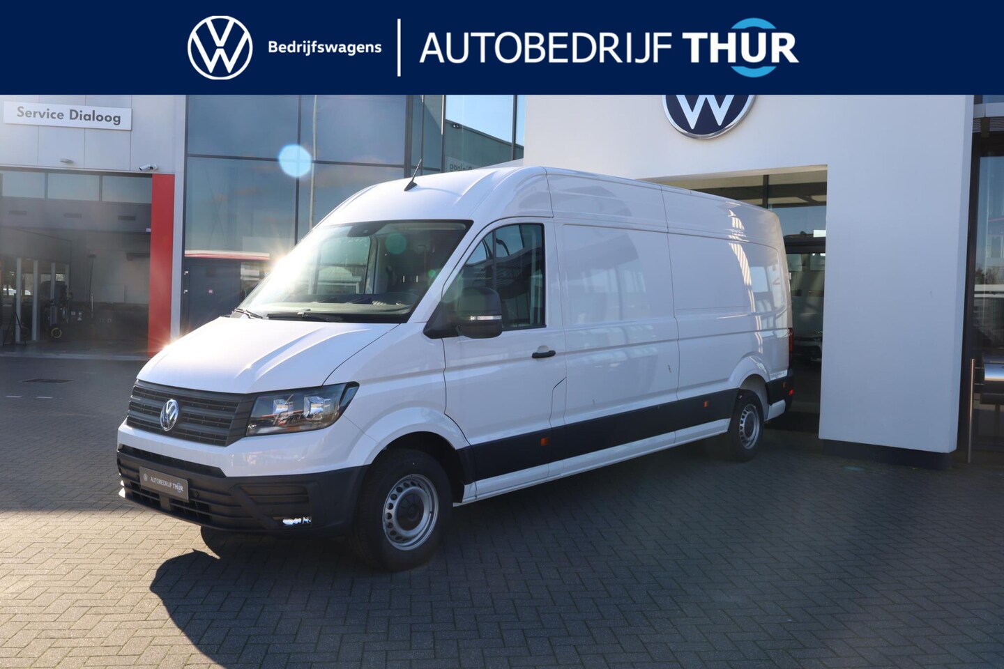 Volkswagen Crafter - 35 2.0 TDI L4H3 Highline 35 2.0 TDI L4H3 Highline 140PK / 103kW, Alarm, cruise control, bijrijdersbank, full map na - AutoWereld.nl