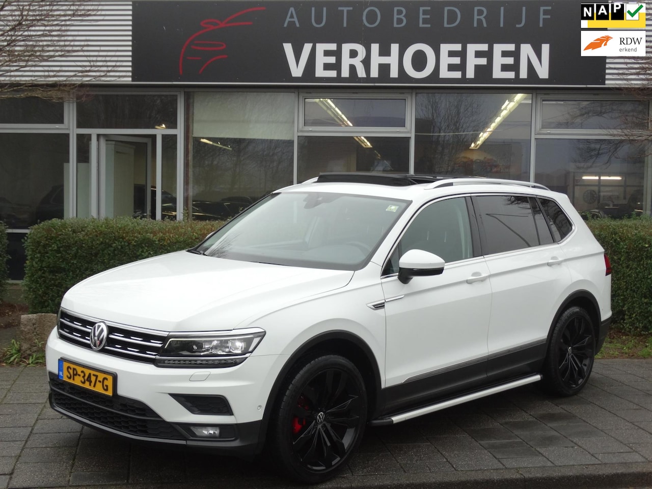 Volkswagen Tiguan Allspace - 1.4 TSI ALLSPACE - R-LINE - PANORAMADAK - STOEL VERW - DYNAUDIO - MASSAGESTOELEN - CARPLAY - AutoWereld.nl