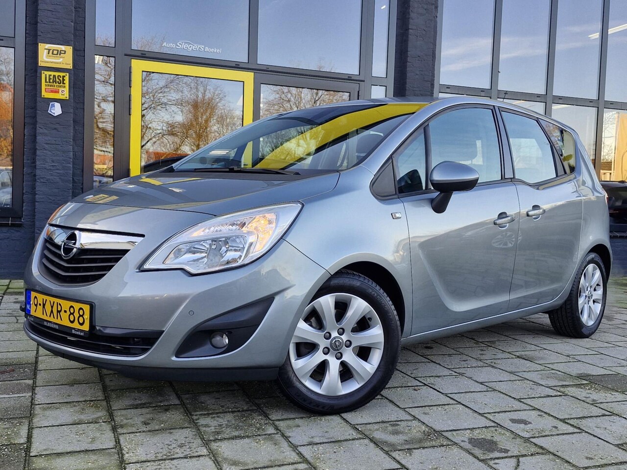 Opel Meriva - 1.4 Turbo Business+ | Trekhaak | Parkeersensoren Voor + Achter - AutoWereld.nl