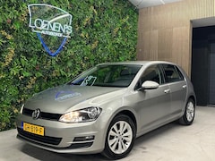 Volkswagen Golf - 1.2 TSI Comfortline / Cruise / Navi / PDC