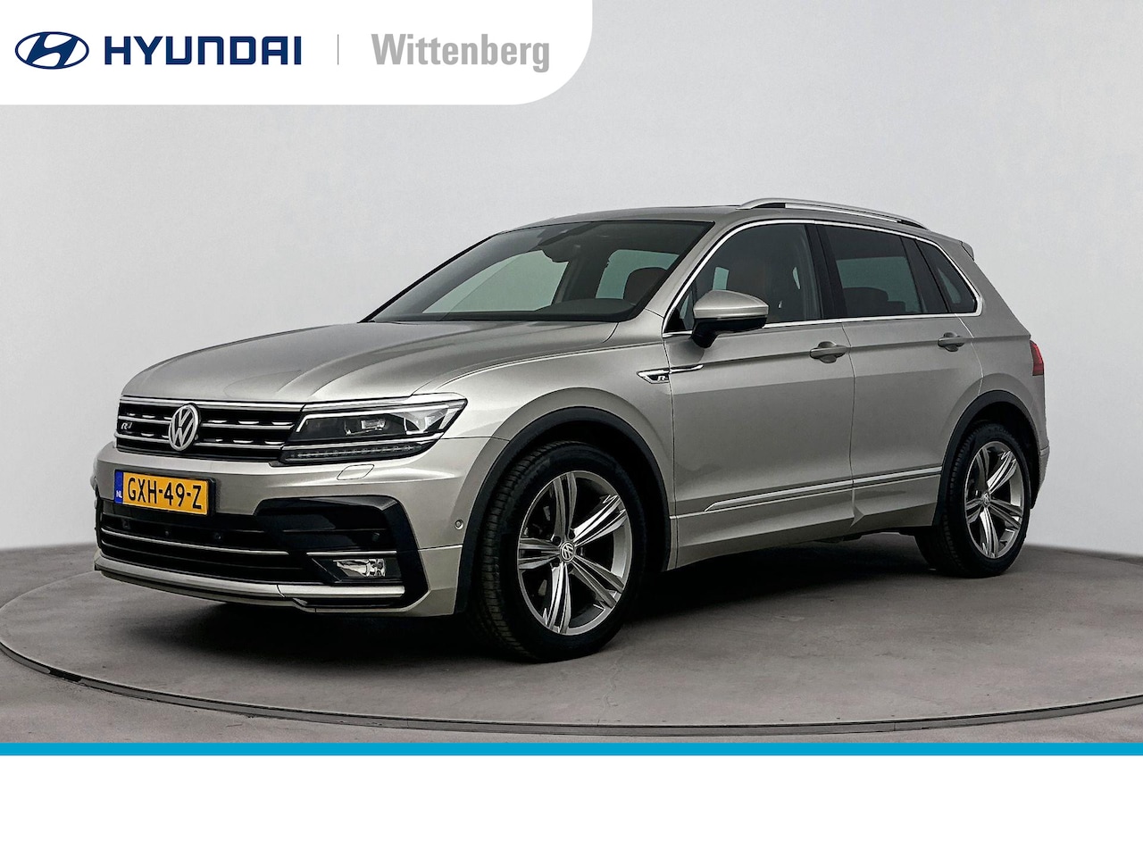 Volkswagen Tiguan - 1.5 TSI ACT Highline Business R | Leer | R Line | Stoelverwarming | Navigatie | Digitale c - AutoWereld.nl