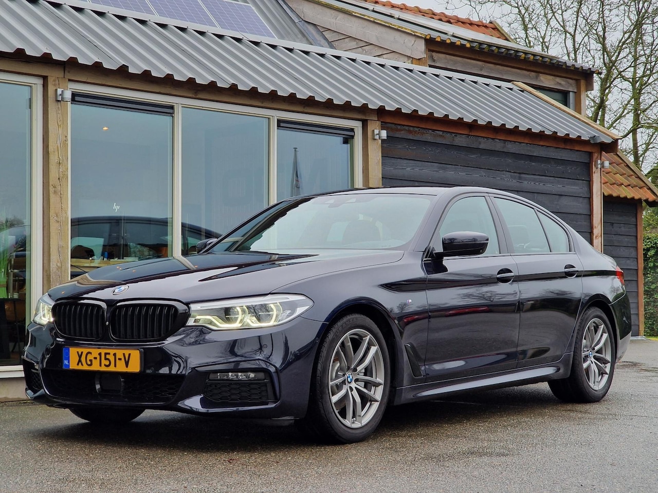 BMW 5-serie - 520d High Executive 520d High Executive (M-Pakket / Adaptive Cruise / Led / Climate / Sportstoelen / Luxe Lede - AutoWereld.nl