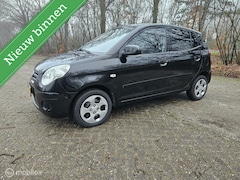 Kia Picanto - 1.1 X-clusive 5 deurs nieuw apk lage km stand