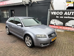 Audi A3 - 2.0 FSI Attraction S-line ecc airco pdc nette auto