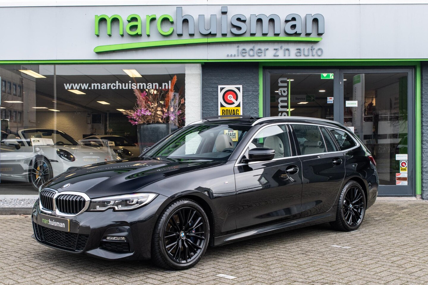 BMW 3-serie Touring - 330i High Executive / M-SPORT / PANODAK / LEDER / 1E EIG / NL AUTO - AutoWereld.nl