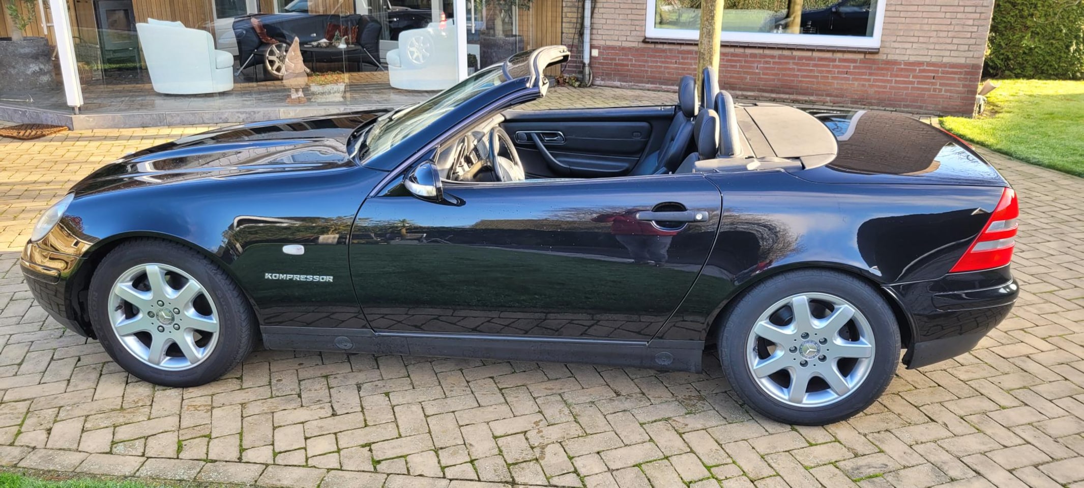 Mercedes-Benz SLK-klasse - 230 K. 193 pk (Al 14 jaar in ons bezit. Altijd binnen gestaan) - AutoWereld.nl