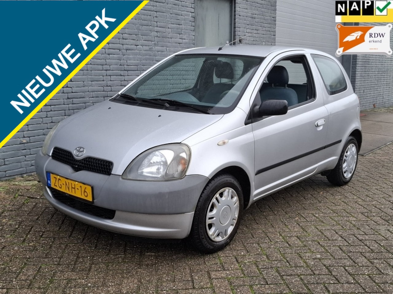 Toyota Yaris - 1.0-16V VVT-i Terra Stuurbekr. APK 2026! - AutoWereld.nl