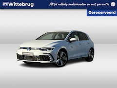 Volkswagen Golf - 1.4 eHybrid 245PK GTE / Stuur + Stoelverwarming / Achteruitrijcamera / LED / Digitale Cock