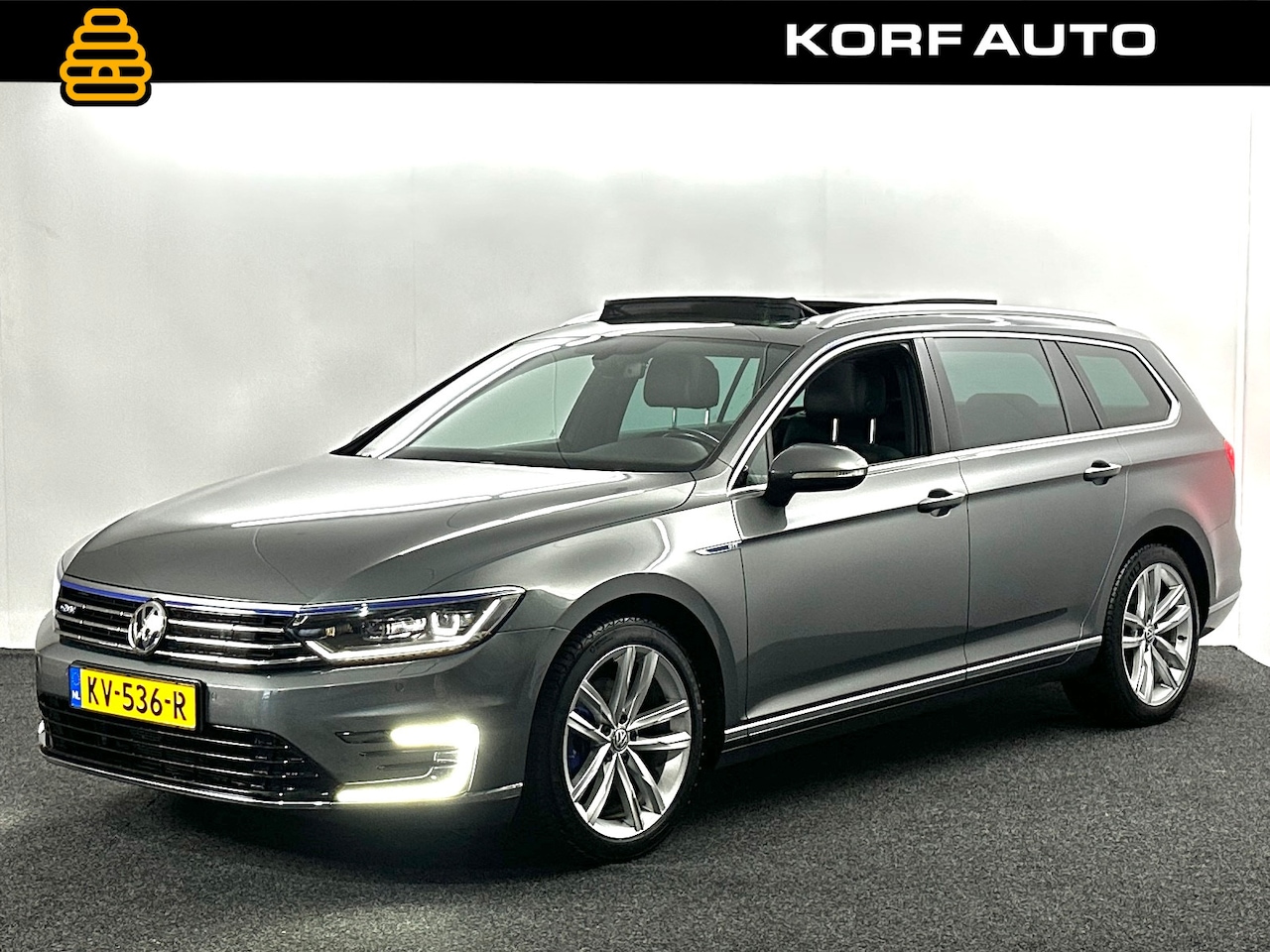 Volkswagen Passat Variant - 1.4 TSI GTE Highline / Pano / Virtual / Camera - AutoWereld.nl