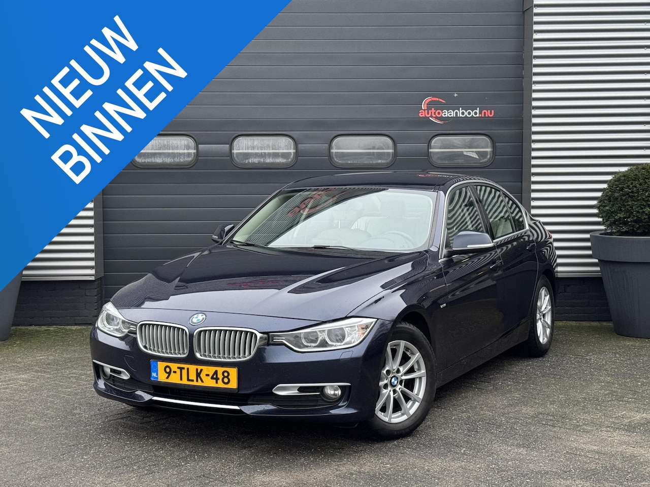 BMW 3-serie - 320d EfficientDynamics Edition Executive | Navigatie | Airco | Ledere Bekleding | Climate - AutoWereld.nl