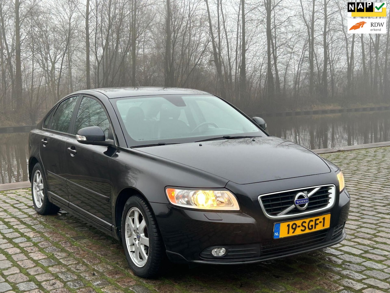 Volvo S40 - 1.6 D2 S/S Limited Edition 2e eigenaar dealer onderhouden lage km airco cruis control cv o - AutoWereld.nl