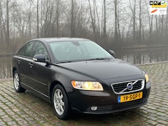 Volvo S40 - 1.6 D2 S/S Limited Edition 2e eigenaar dealer onderhouden lage km airco cruis control cv o