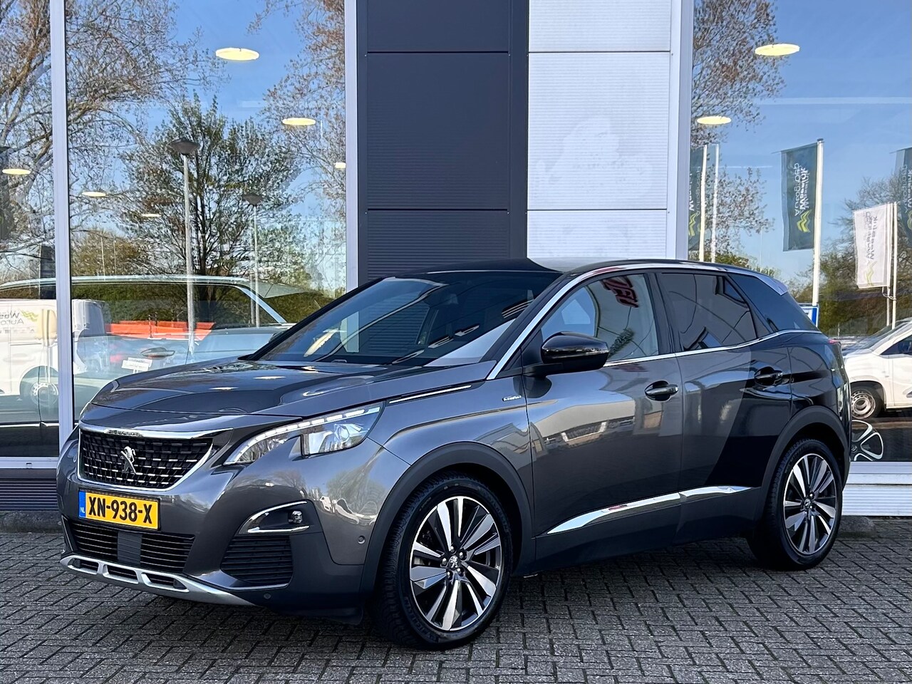 Peugeot 3008 - 1.6 PureTech 180pk Automaat GT-Line | Hifi Focal | Cruise Controle | Navigatie | Apple Car - AutoWereld.nl