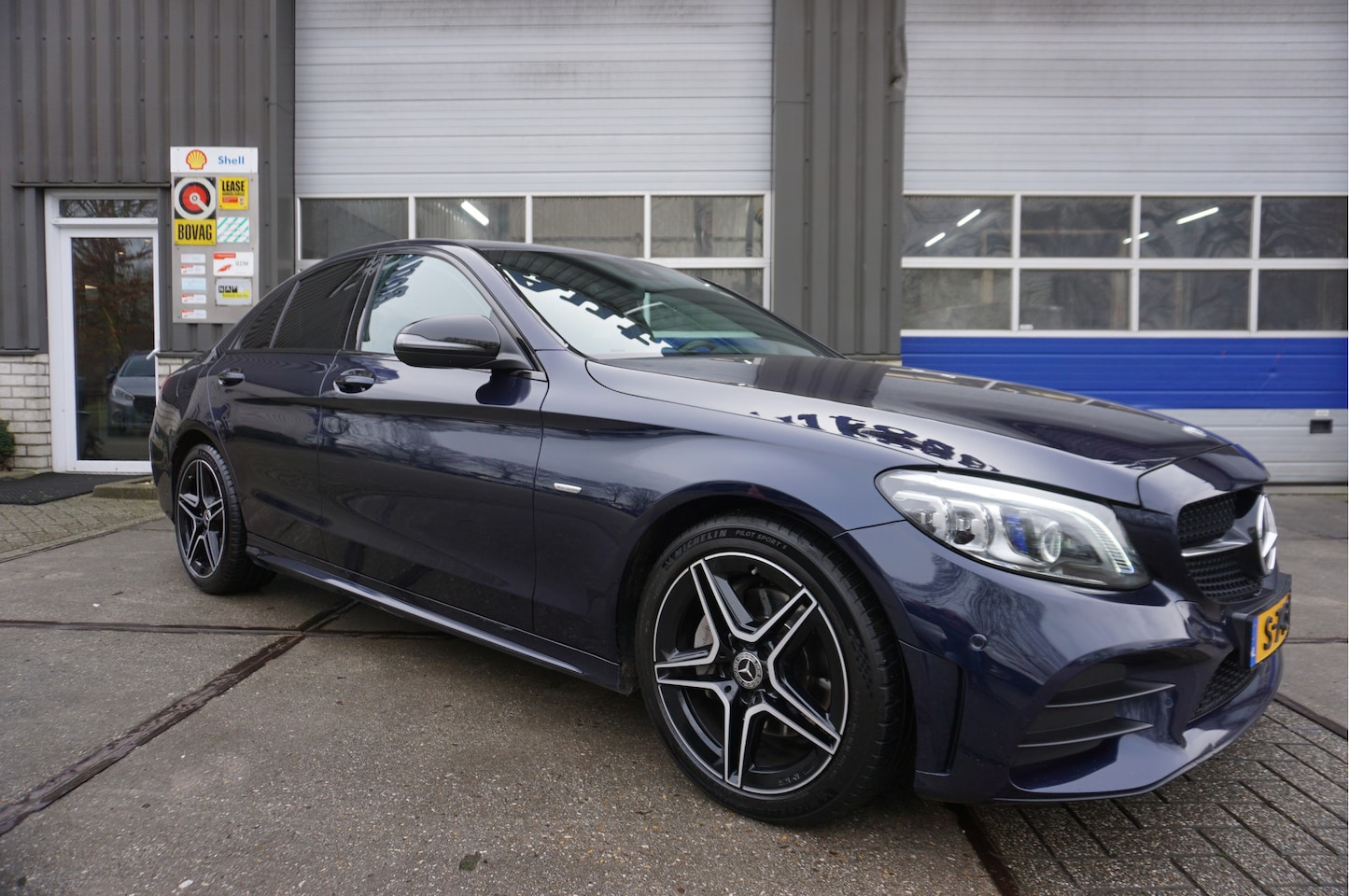 Mercedes-Benz C-klasse - 220D Premium Plus Pack AMG / Burmester - AutoWereld.nl