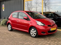 Toyota Aygo - 1.0-12V Aspir. Red