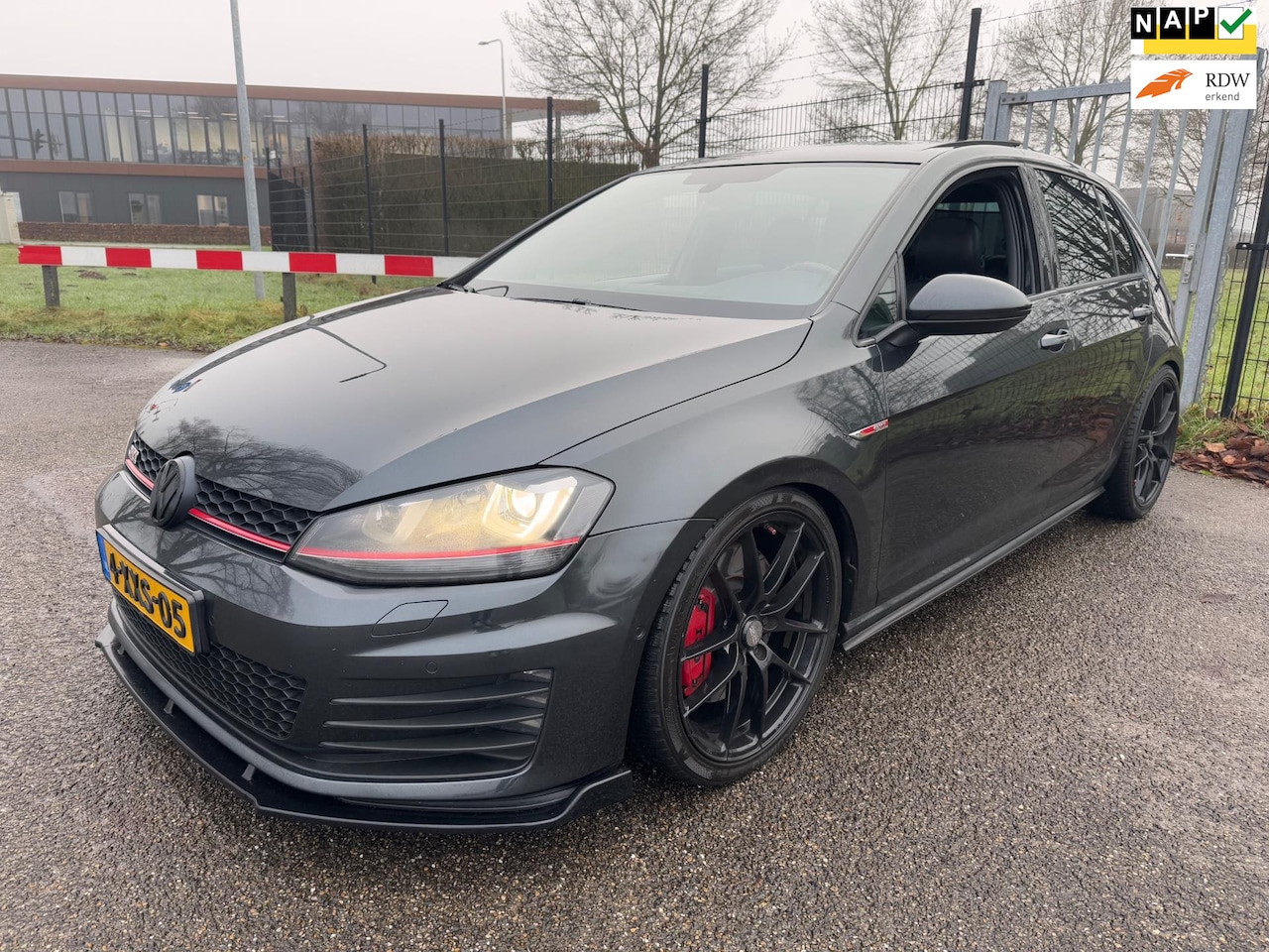 Volkswagen Golf - 2.0 TSI GTI Performance DSG 19inch Pano LEDER NAP - AutoWereld.nl