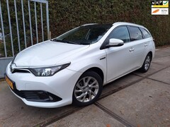 Toyota Auris - 1.8 Hybrid Lease Pro