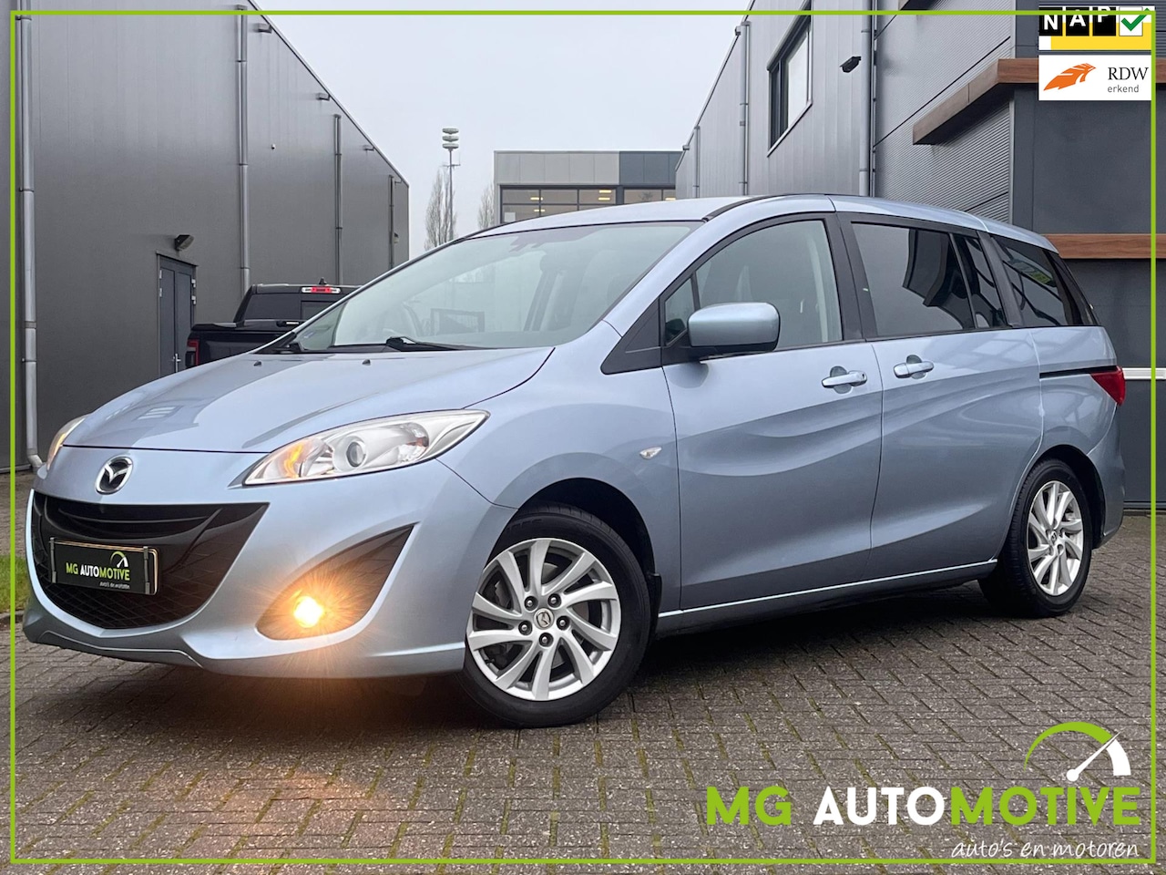 Mazda 5 - 2.0 TS+ | 7 persoons | Clima | Cruise | PDC | Trekhaak | NL auto - AutoWereld.nl