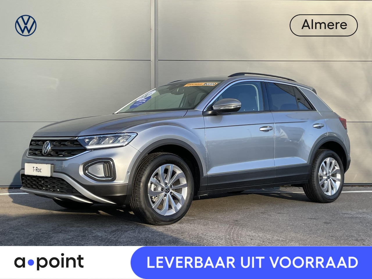 Volkswagen T-Roc - Life Edition 1.0 81 kW / 110 pk TSI SUV 6 versn. H and - AutoWereld.nl