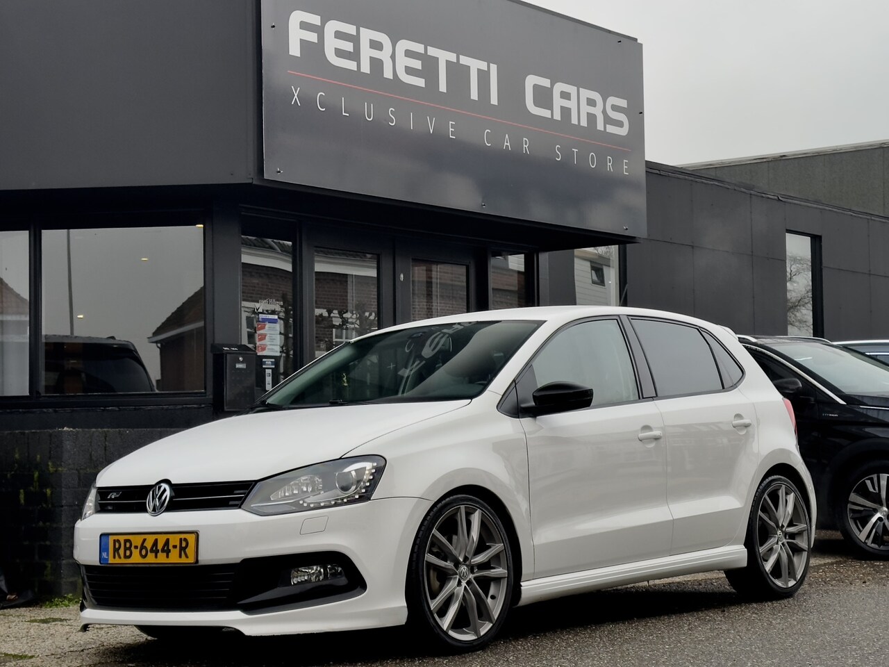 Volkswagen Polo - 1.2 TSI AUT7 R-LINE LEDER NAVI AIRCO/ACC LED LMV PDC - AutoWereld.nl