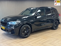 BMW X5 - XDrive40i High Executive AUT. PANORAMADAK AIRCO CAMERA 360° LEDER SFEERVERLICHTING STOELVE