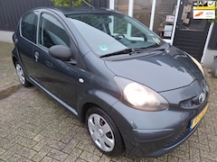 Toyota Aygo - 1.0-12V