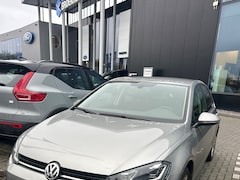 Volkswagen Golf - 1.4 TSI 125 pk Highline | Navigatie | Cruise control adaptief | Stoelverwarming |