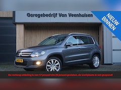 Volkswagen Tiguan - 1.4 TSI 122pk Sport&Style Navi Clima Trekhaak Cruise Control 18inch LM *1e Eigenaar* NL au