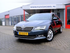 Skoda Superb Combi - 1.5 TSI ACT 150pk Ambition Business Aut. Pano|Xenon|Navi|ParkAssit|LMV