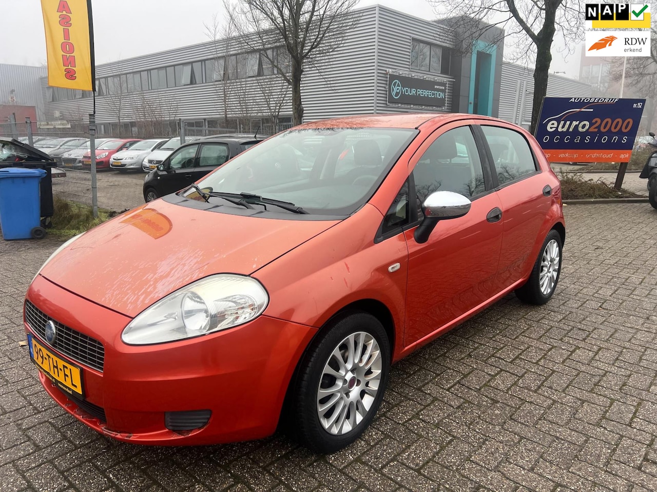 Fiat Grande Punto - 1.2 Dynamic- AIRCO - 5 DEURS - NWE APK ! - AutoWereld.nl