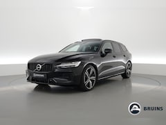 Volvo V60 - 2.0 T8 Twin Engine AWD R-Design | Pano | Trekhaak | H&K | 19" | Adap. cruise | Blis