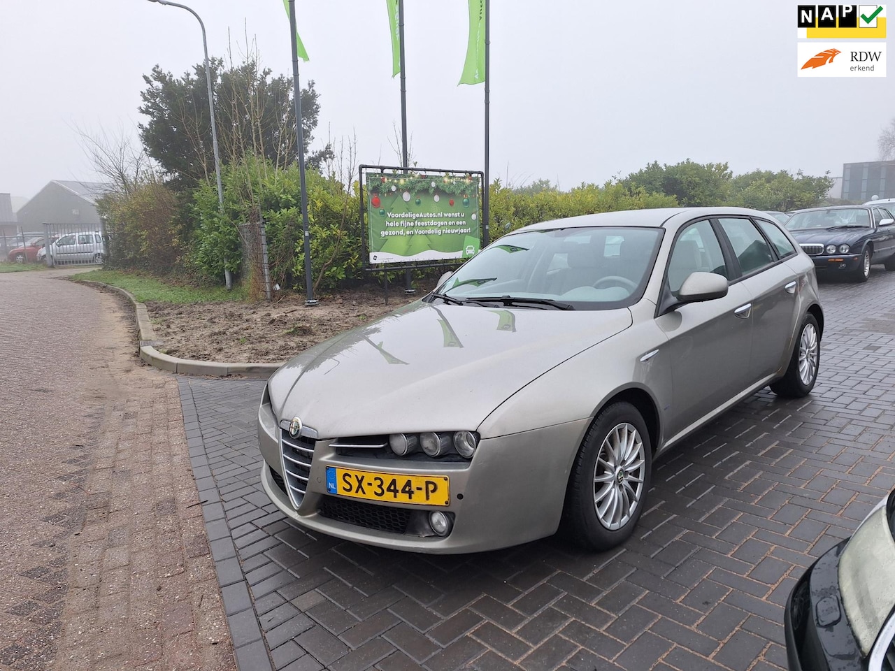 Alfa Romeo 159 Sportwagon - 1.9 JTS Impression / 151.xxx km! - AutoWereld.nl