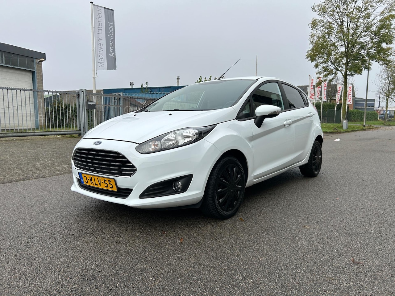 Ford Fiesta - 1.0 Champion Stoelverwarming/Trekhaak/Bluetooth/Pdc - AutoWereld.nl