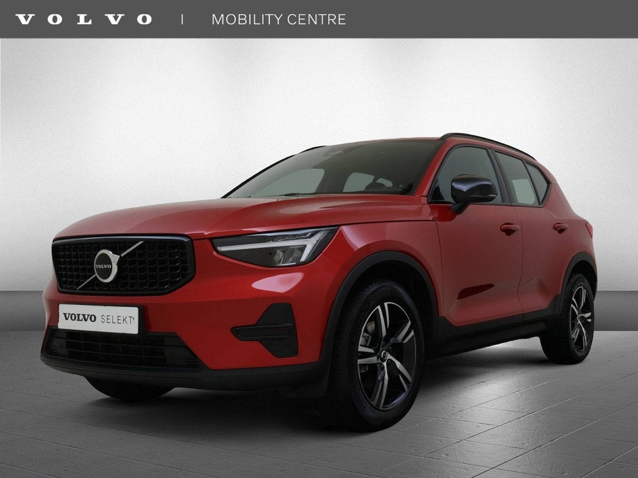 Volvo XC40 - B4 Plus Dark | Trekhaak | Dodehoekdetectie | Stoel-stuurverwarmi - AutoWereld.nl