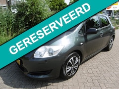 Toyota Auris - 1.4-16V 97pk Terra 5-deurs 157.000km NAP Airco Trekhaak