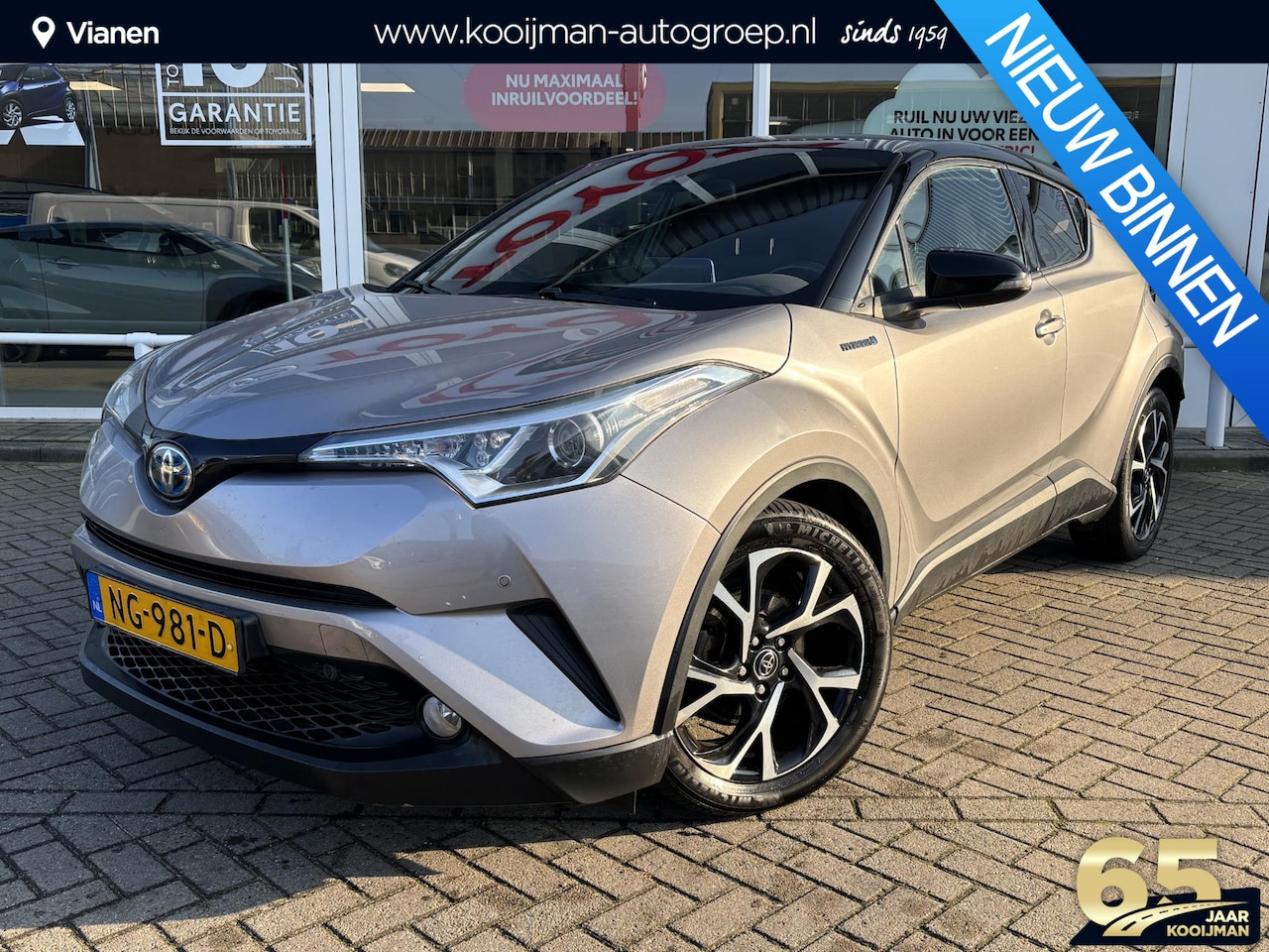 Toyota C-HR - 1.8 Hybrid Bi-Tone NL auto, 1e eigenaar, dealeronderhouden, keurige luxe auto - AutoWereld.nl