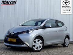 Toyota Aygo - 1.0 VVT-i X-Play NL Auto Camera Dealer Onderhouden 4Season Banden