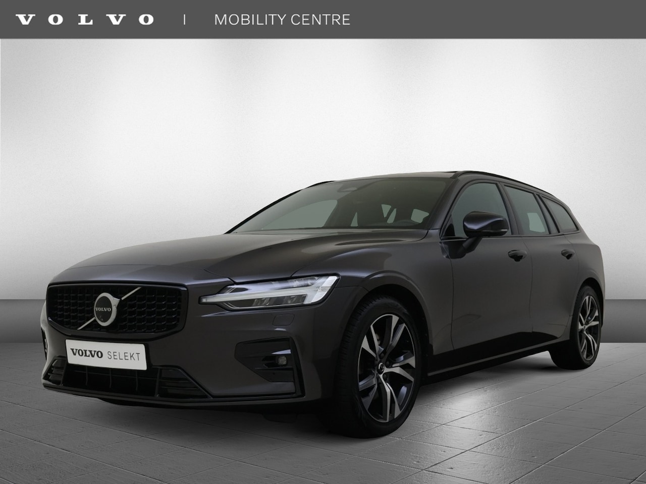 Volvo V60 - B3 Plus Dark | Trekhaak | Panoramadak | Rondomzichtcamera | - AutoWereld.nl