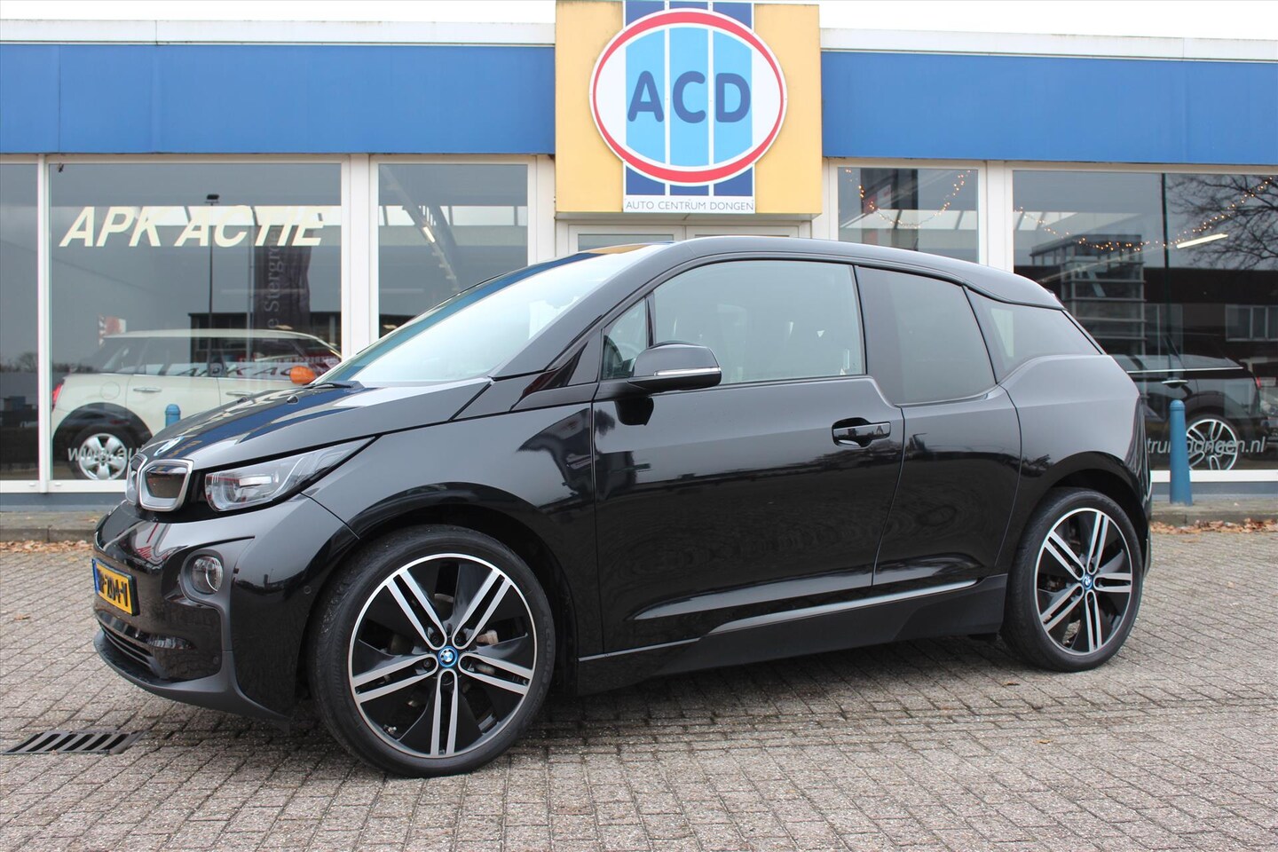 BMW i3 - i3 170pk Range Extender Aut i3 Range Extender Comfort | PanoramaDak | Leder int. | Apple C - AutoWereld.nl