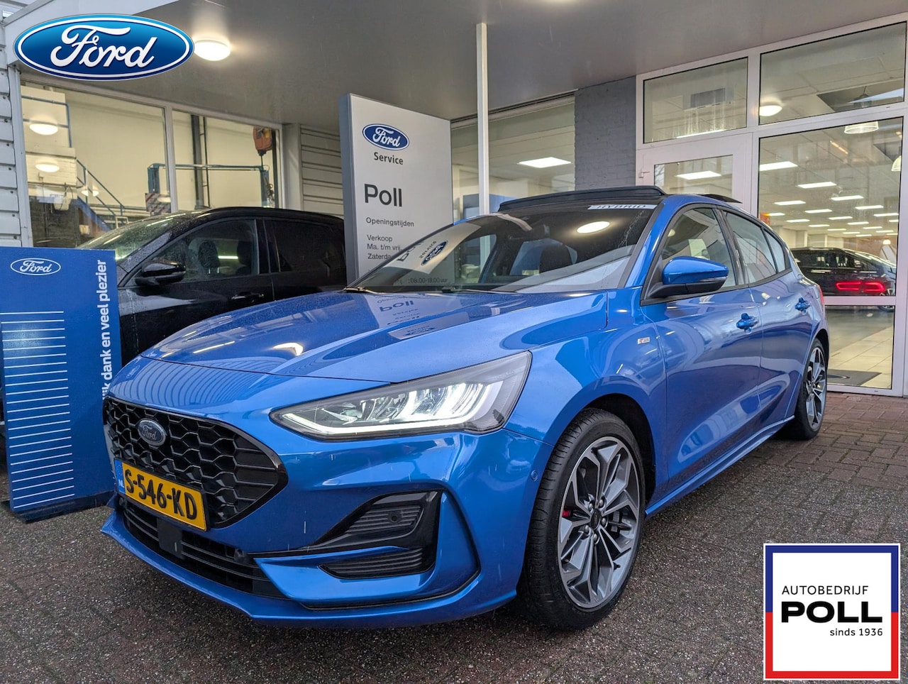 Ford Focus - 1.0 EcoB. Hybrid ST Line Panoramadak Ad Cruise Camera Winter Parking pack Dodehoek detecti - AutoWereld.nl